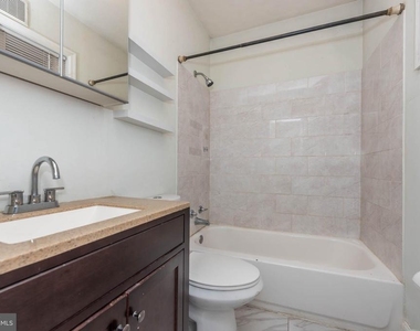 204 N Port Street - Photo Thumbnail 8