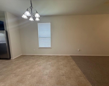 130 Sundown Ave - Photo Thumbnail 5