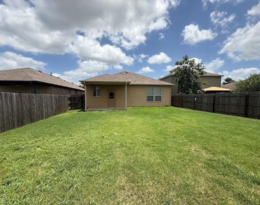 130 Sundown Ave - Photo Thumbnail 25