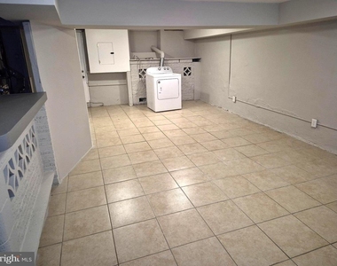 929 E 41st Street - Photo Thumbnail 13