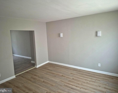 929 E 41st Street - Photo Thumbnail 1