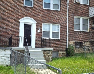 929 E 41st Street - Photo Thumbnail 14