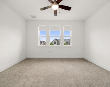 2409 Simond Ave - Photo Thumbnail 19