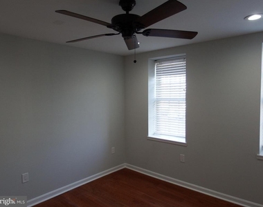 924 S Robinson Street - Photo Thumbnail 9
