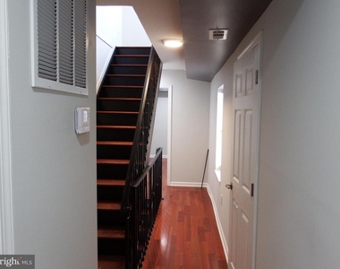 924 S Robinson Street - Photo Thumbnail 13