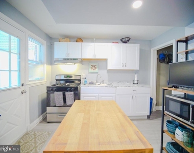 4011 Balfern Avenue - Photo Thumbnail 3