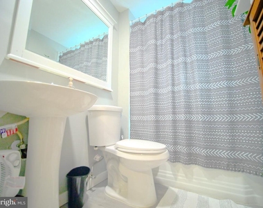 4011 Balfern Avenue - Photo Thumbnail 6