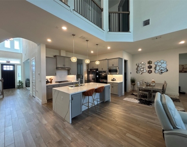 16916 Morelle Dr - Photo Thumbnail 8