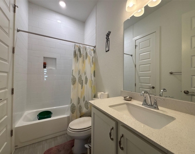16916 Morelle Dr - Photo Thumbnail 19