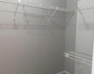 2405 West Slaughter Ln - Photo Thumbnail 4