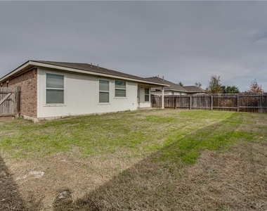 602 Golden Gate Dr - Photo Thumbnail 20