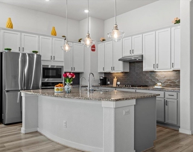 1812 David Ezra St - Photo Thumbnail 10