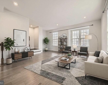 2911 Stagg Lane - Photo Thumbnail 14