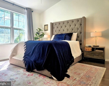 2484 Revere Court - Photo Thumbnail 9