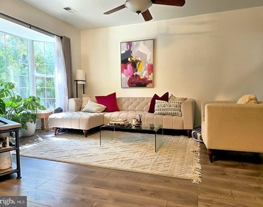 2484 Revere Court - Photo Thumbnail 3