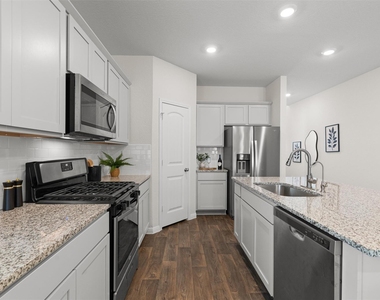 228 Brooklyn Dr - Photo Thumbnail 5