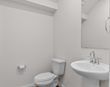 228 Brooklyn Dr - Photo Thumbnail 17