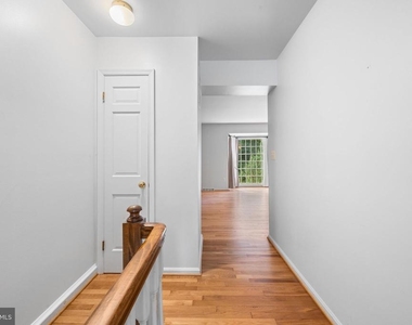 1260 Masters Drive - Photo Thumbnail 18