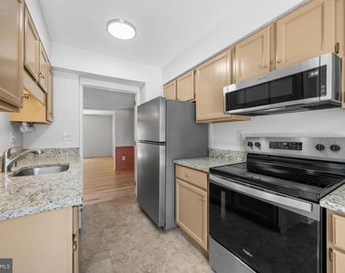 1260 Masters Drive - Photo Thumbnail 7