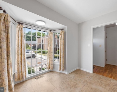 1260 Masters Drive - Photo Thumbnail 10