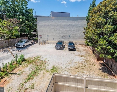 179 Green Street - Photo Thumbnail 37