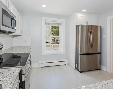 179 Green Street - Photo Thumbnail 16