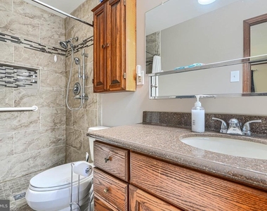 280 Mackintosh Drive - Photo Thumbnail 27
