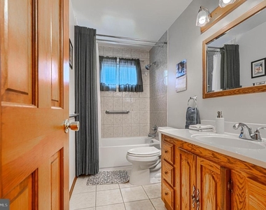 280 Mackintosh Drive - Photo Thumbnail 30