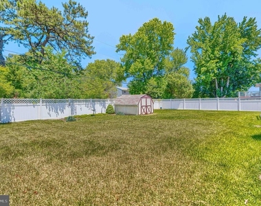 280 Mackintosh Drive - Photo Thumbnail 42