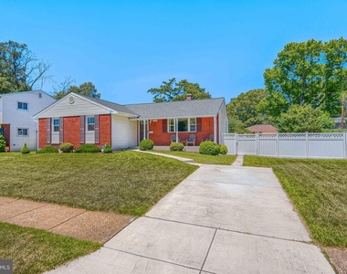 280 Mackintosh Drive - Photo Thumbnail 53