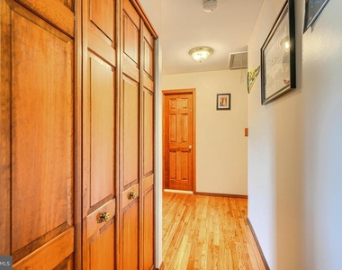280 Mackintosh Drive - Photo Thumbnail 37
