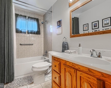 280 Mackintosh Drive - Photo Thumbnail 31