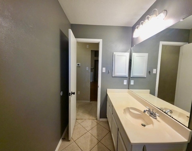 1604 Copperhead Cv - Photo Thumbnail 21