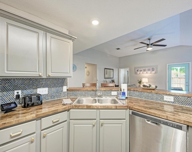 2022 Balsam Way - Photo Thumbnail 13