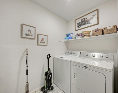 2022 Balsam Way - Photo Thumbnail 28