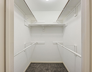 2022 Balsam Way - Photo Thumbnail 21