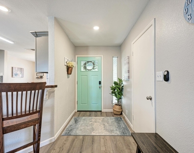 2022 Balsam Way - Photo Thumbnail 4