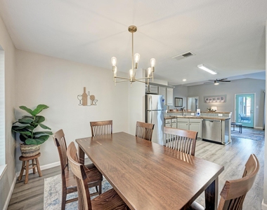 2022 Balsam Way - Photo Thumbnail 16