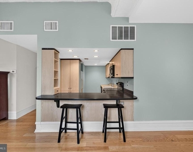 2400 Baynard Boulevard - Photo Thumbnail 9