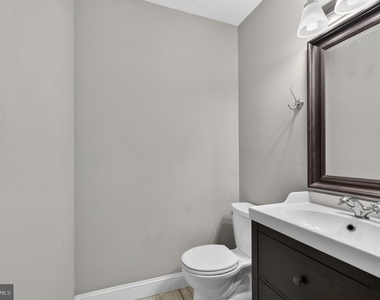 2400 Baynard Boulevard - Photo Thumbnail 16