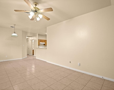 1225 Orchard Park Cir - Photo Thumbnail 4