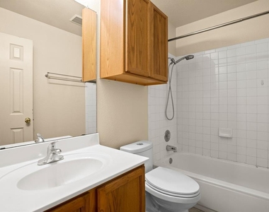 1225 Orchard Park Cir - Photo Thumbnail 20