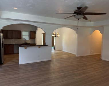 21840 Ann Showers Dr - Photo Thumbnail 3