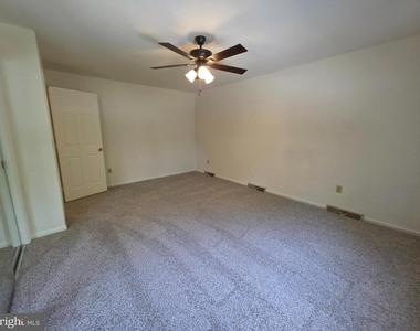 9 Gristmill Drive - Photo Thumbnail 14