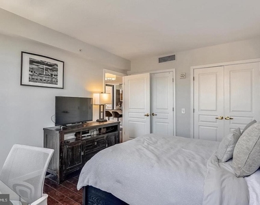 631 D Street Nw - Photo Thumbnail 6