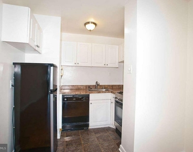 950 25th Street Nw - Photo Thumbnail 8
