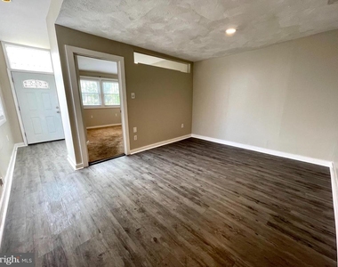 819 12th Street Ne - Photo Thumbnail 2