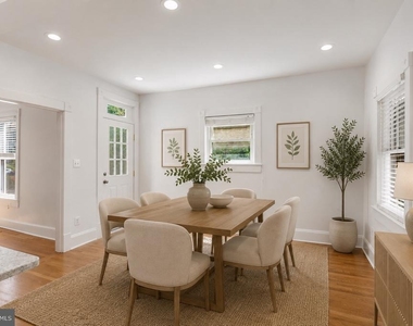 4226 Ellicott Street Nw - Photo Thumbnail 10