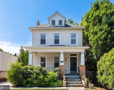 4226 Ellicott Street Nw - Photo Thumbnail 1