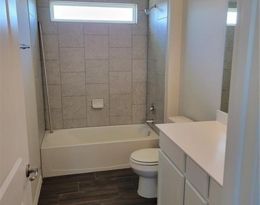 9717 Grapevine Leaf Dr - Photo Thumbnail 11